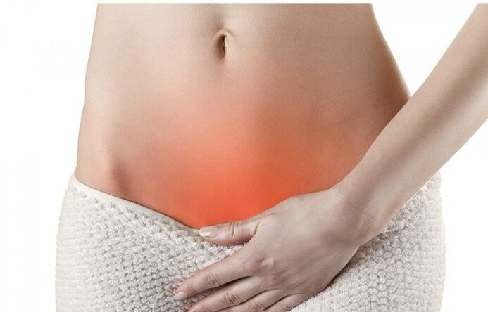 Il dolore nell'area sopra l'osso pubico è un segno di cistite acuta e cronica nelle donne